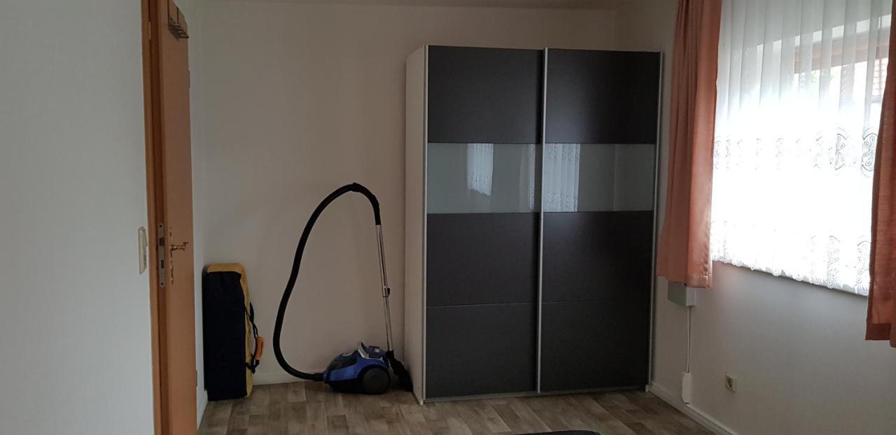 Apartment Thees *